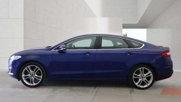 A 2015 FORD MONDEO 2.0 TDCi Titanium Hatchback 5dr Diesel Manual Euro 6 (s/s) (180 ps) FSH-SAT A 2015 FORD MONDEO 2.0 TDCi Titanium Hatchback 5dr Diesel Manual Euro 6 (s/s) (180 ps) FSH-SAT