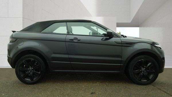 A 2018 LAND ROVER RANGE ROVER EVOQUE 2.0 SD4 HSE Dynamic LUX Convertible 2dr Diesel Auto 4WD Euro 6 (s/s) (240 p A 2018 LAND ROVER RANGE ROVER EVOQUE 2.0 SD4 HSE Dynamic LUX Convertible 2dr Diesel Auto 4WD Euro 6 (s/s) (240 p