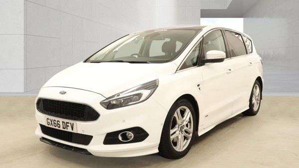 A 2016 FORD S-MAX 2.0 TDCi Titanium Sport AWD MPV 5dr Diesel Powershift Euro 6 (s/s) (210 ps) A 2016 FORD S-MAX 2.0 TDCi Titanium Sport AWD MPV 5dr Diesel Powershift Euro 6 (s/s) (210 ps)