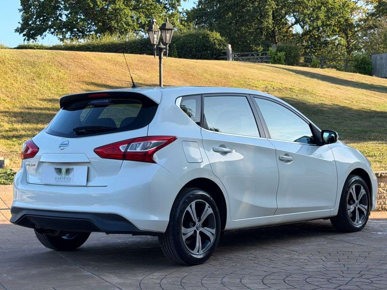 2015 NISSAN PULSAR 2015 NISSAN PULSAR