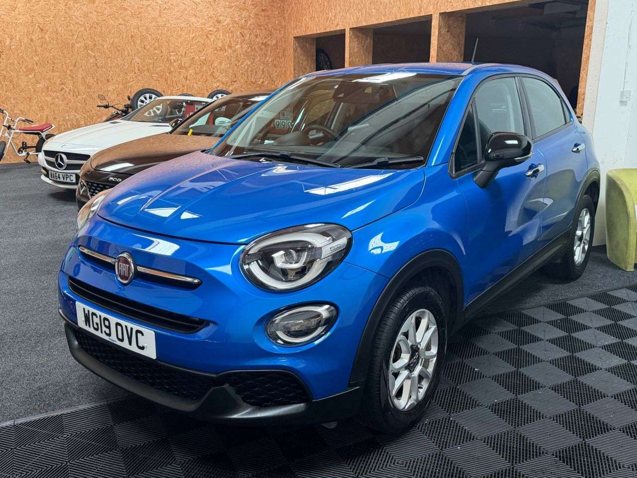 A 2019 FIAT 500X 1.6 E-Torq Urban SUV 5dr Petrol Manual Euro 6 (s/s) (110 ps) FSH- STUNNING A 2019 FIAT 500X 1.6 E-Torq Urban SUV 5dr Petrol Manual Euro 6 (s/s) (110 ps) FSH- STUNNING