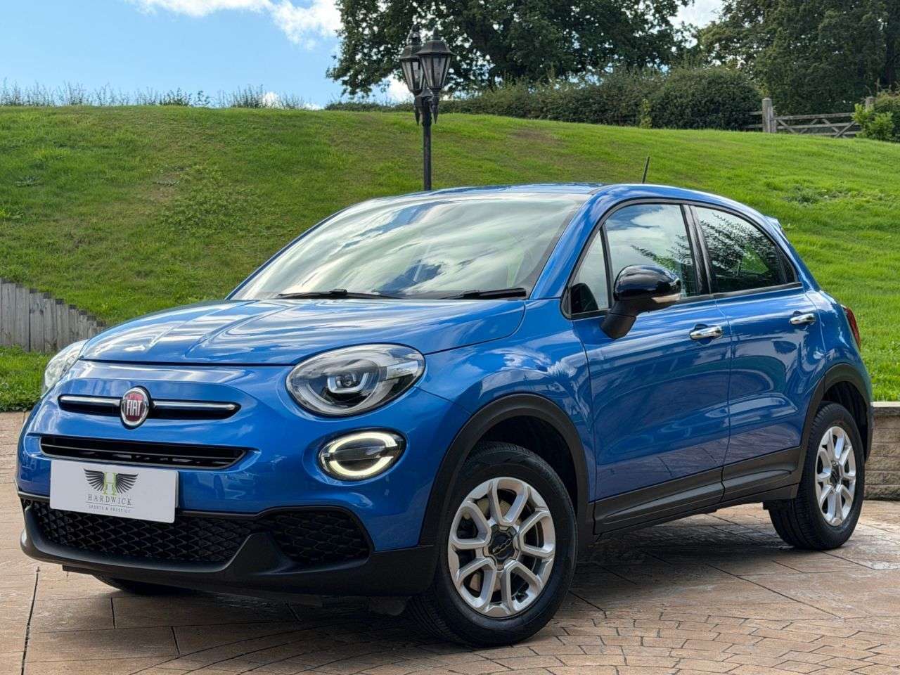 A 2019 FIAT 500X 1.6 E-Torq Urban SUV 5dr Petrol Manual Euro 6 (s/s) (110 ps) FSH- STUNNING A 2019 FIAT 500X 1.6 E-Torq Urban SUV 5dr Petrol Manual Euro 6 (s/s) (110 ps) FSH- STUNNING