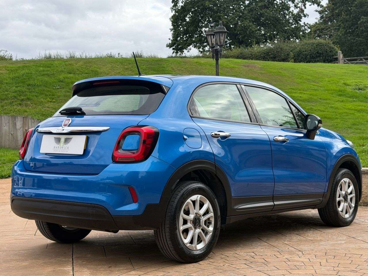 A 2019 FIAT 500X 1.6 E-Torq Urban SUV 5dr Petrol Manual Euro 6 (s/s) (110 ps) FSH- STUNNING A 2019 FIAT 500X 1.6 E-Torq Urban SUV 5dr Petrol Manual Euro 6 (s/s) (110 ps) FSH- STUNNING