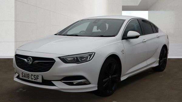 A 2018 VAUXHALL INSIGNIA 2.0 Turbo D BlueInjection SRi VX Line Nav Grand Sport 5dr Diesel Manual Eur A 2018 VAUXHALL INSIGNIA 2.0 Turbo D BlueInjection SRi VX Line Nav Grand Sport 5dr Diesel Manual Eur