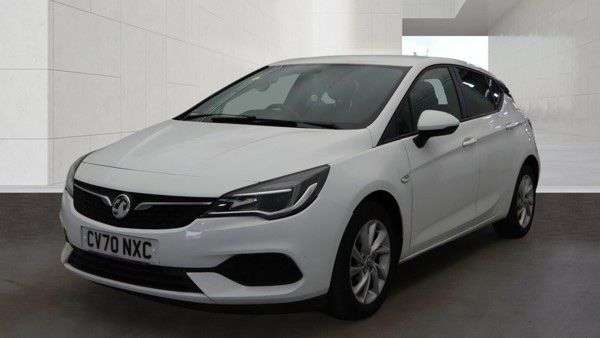 A 2020 VAUXHALL ASTRA 1.2 Turbo SE Hatchback 5dr Petrol Manual Euro 6 (s/s) (110 ps) GREAT VALUE A 2020 VAUXHALL ASTRA 1.2 Turbo SE Hatchback 5dr Petrol Manual Euro 6 (s/s) (110 ps) GREAT VALUE