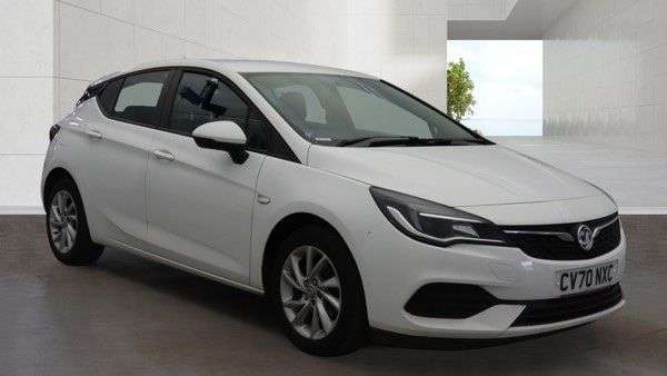 A 2020 VAUXHALL ASTRA 1.2 Turbo SE Hatchback 5dr Petrol Manual Euro 6 (s/s) (110 ps) GREAT VALUE A 2020 VAUXHALL ASTRA 1.2 Turbo SE Hatchback 5dr Petrol Manual Euro 6 (s/s) (110 ps) GREAT VALUE