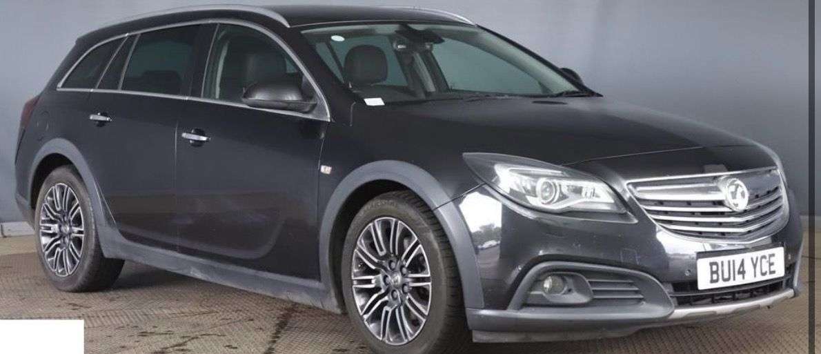 A 2014 VAUXHALL INSIGNIA 2.0 CDTi ecoFLEX Nav Country Tourer 5dr Diesel Manual 4WD Euro 5 (s/s) (163 A 2014 VAUXHALL INSIGNIA 2.0 CDTi ecoFLEX Nav Country Tourer 5dr Diesel Manual 4WD Euro 5 (s/s) (163