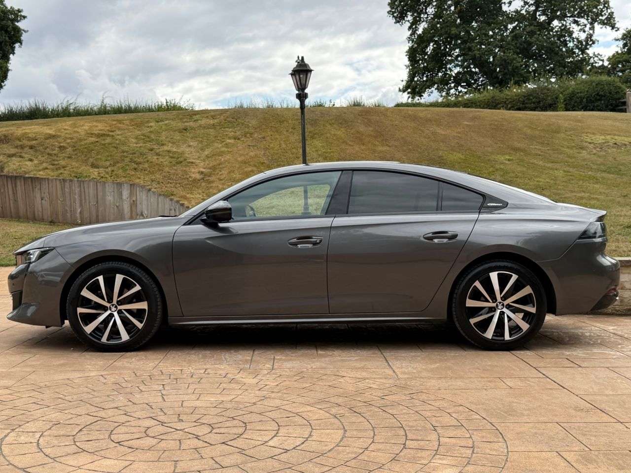 A 2020 PEUGEOT 508 1.5 BlueHDi GT Line Fastback 5dr Diesel Manual Euro 6 (s/s) (130 ps) GEEAT A 2020 PEUGEOT 508 1.5 BlueHDi GT Line Fastback 5dr Diesel Manual Euro 6 (s/s) (130 ps) GEEAT