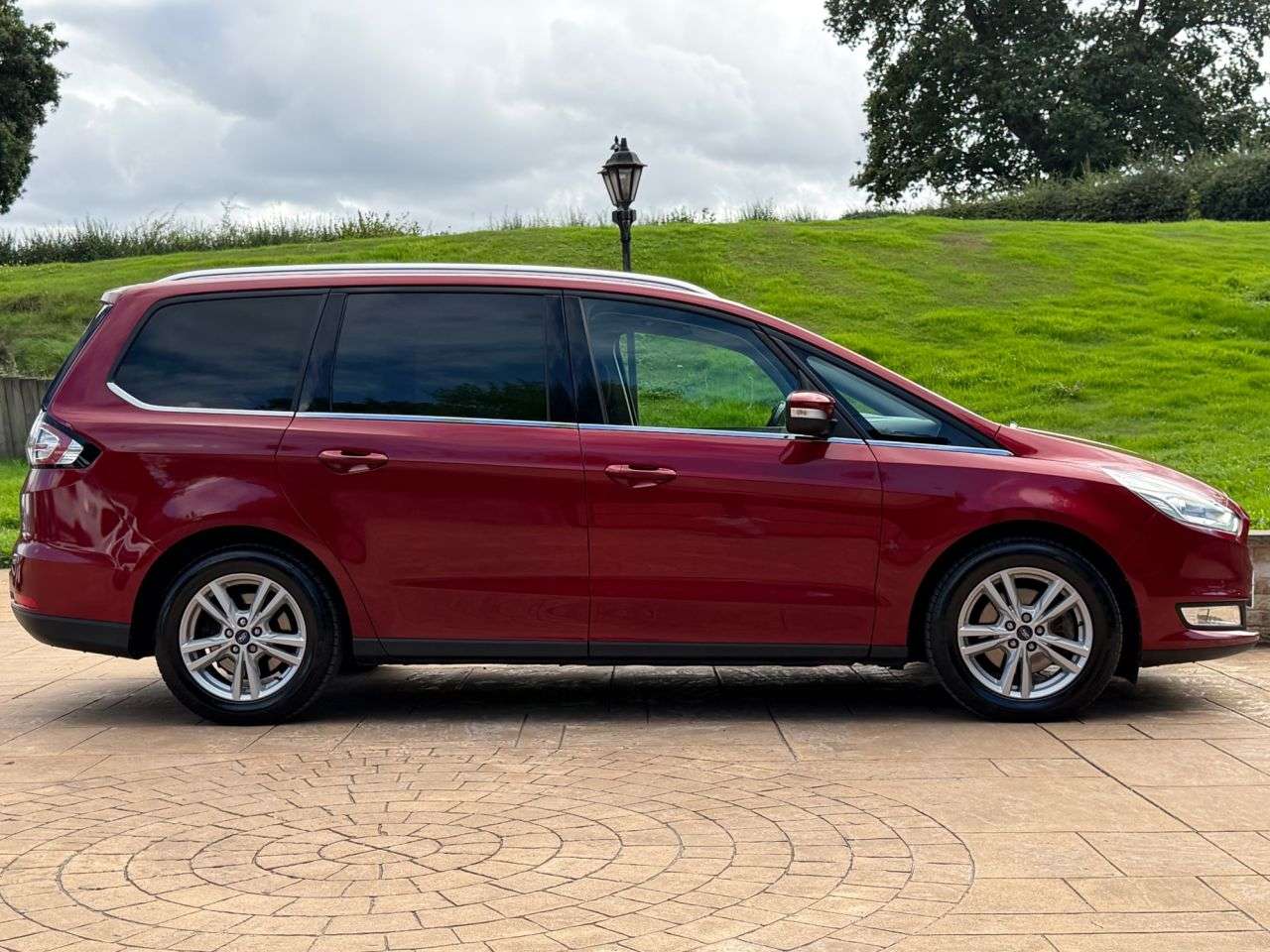 A 2019 FORD GALAXY 2.0 EcoBlue Titanium MPV 5dr Diesel Auto Euro 6 (s/s) (150 ps) 7 SEATS - 15 A 2019 FORD GALAXY 2.0 EcoBlue Titanium MPV 5dr Diesel Auto Euro 6 (s/s) (150 ps) 7 SEATS - 15