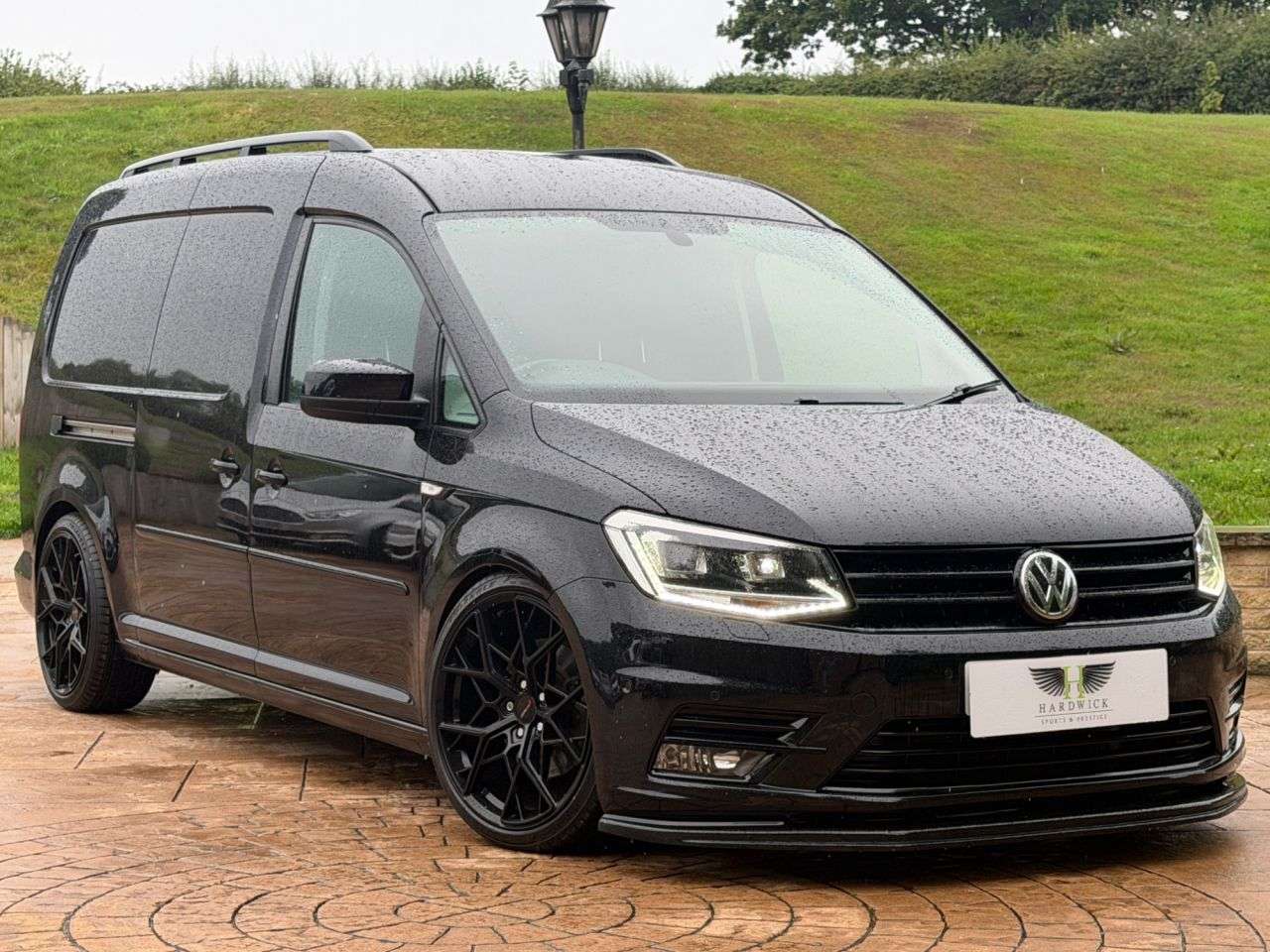 A 2019 VOLKSWAGEN CADDY MAXI 2.0 TDI C20 Highline Panel Van 6dr Diesel DSG LWB Euro 6 (s/s) (150 ps) Hea A 2019 VOLKSWAGEN CADDY MAXI 2.0 TDI C20 Highline Panel Van 6dr Diesel DSG LWB Euro 6 (s/s) (150 ps) Hea