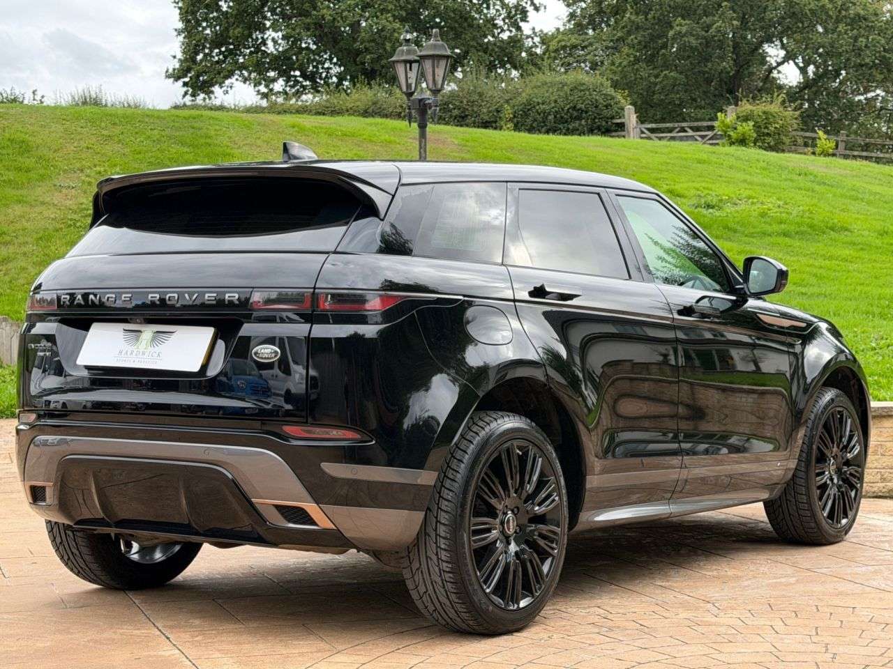 2019 LAND ROVER RANGE ROVER EVOQUE 2019 LAND ROVER RANGE ROVER EVOQUE