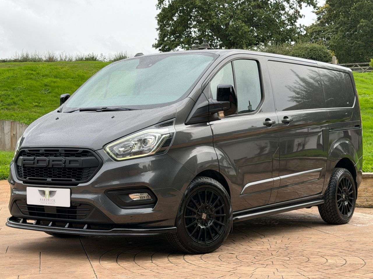A 2022 FORD TRANSIT CUSTOM 2.0 280 EcoBlue Limited Panel Van 5dr Diesel Manual L1 H1 Euro 6 (s/s) (130 A 2022 FORD TRANSIT CUSTOM 2.0 280 EcoBlue Limited Panel Van 5dr Diesel Manual L1 H1 Euro 6 (s/s) (130