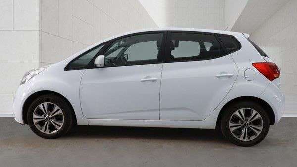 A 2015 KIA VENGA 1.6 CRDi 3 MPV 5dr Diesel Manual Euro 6 (s/s) (114 bhp) 10 SERVCES. A 2015 KIA VENGA 1.6 CRDi 3 MPV 5dr Diesel Manual Euro 6 (s/s) (114 bhp) 10 SERVCES.
