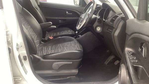 2015 KIA VENGA 2015 KIA VENGA