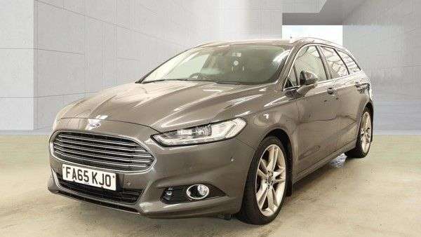 A 2016 FORD MONDEO 2.0 TDCi Titanium Estate 5dr Diesel Powershift Euro 6 (s/s) (180 ps) SAT NA A 2016 FORD MONDEO 2.0 TDCi Titanium Estate 5dr Diesel Powershift Euro 6 (s/s) (180 ps) SAT NA