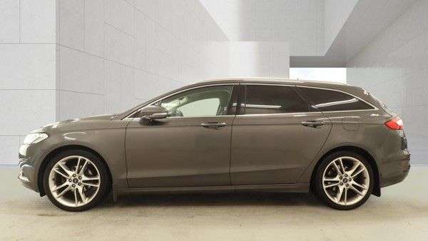 A 2016 FORD MONDEO 2.0 TDCi Titanium Estate 5dr Diesel Powershift Euro 6 (s/s) (180 ps) SAT NA A 2016 FORD MONDEO 2.0 TDCi Titanium Estate 5dr Diesel Powershift Euro 6 (s/s) (180 ps) SAT NA
