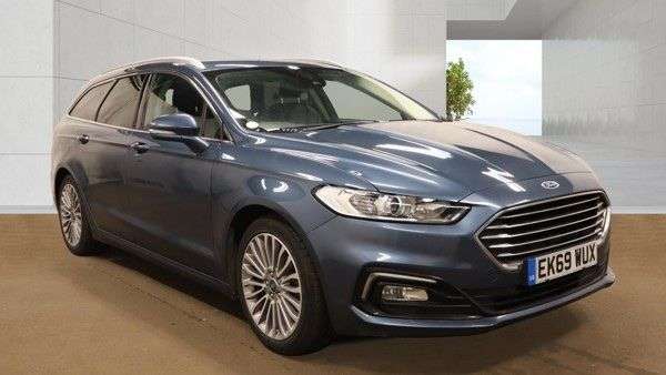 A 2019 FORD MONDEO 2.0 TiVCT Titanium Edition Estate 5dr Petrol Hybrid CVT Euro 6 (s/s) (17 in A 2019 FORD MONDEO 2.0 TiVCT Titanium Edition Estate 5dr Petrol Hybrid CVT Euro 6 (s/s) (17 in