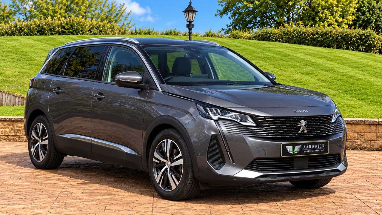 A 2021 PEUGEOT 5008 1.5 BlueHDi Allure Premium SUV 5dr Diesel EAT Euro 6 (s/s) (130 ps) 1 FORME A 2021 PEUGEOT 5008 1.5 BlueHDi Allure Premium SUV 5dr Diesel EAT Euro 6 (s/s) (130 ps) 1 FORME