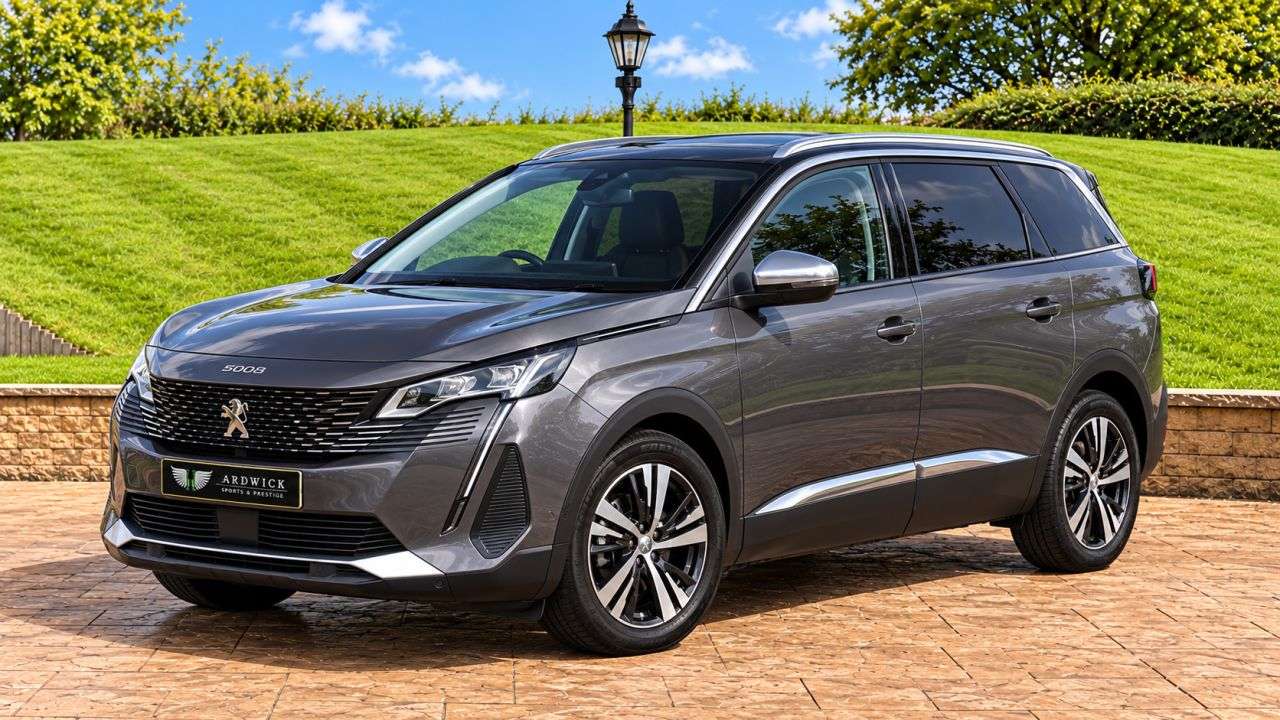 A 2021 PEUGEOT 5008 1.5 BlueHDi Allure Premium SUV 5dr Diesel EAT Euro 6 (s/s) (130 ps) 1 FORME A 2021 PEUGEOT 5008 1.5 BlueHDi Allure Premium SUV 5dr Diesel EAT Euro 6 (s/s) (130 ps) 1 FORME