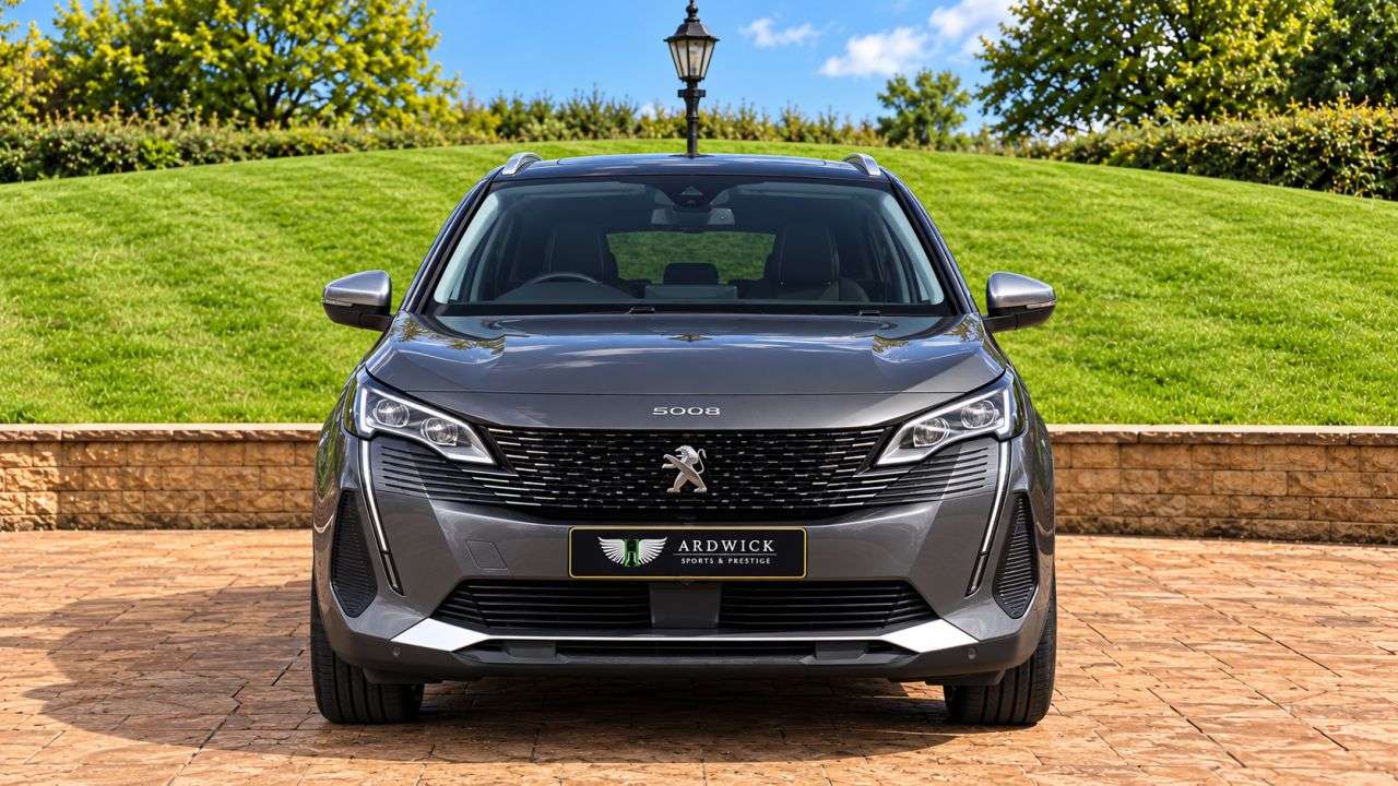 2021 PEUGEOT 5008 2021 PEUGEOT 5008