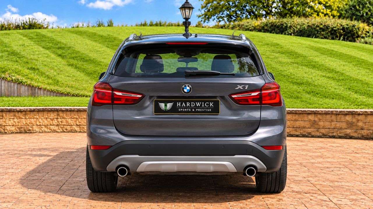 2018 BMW X1 2018 BMW X1