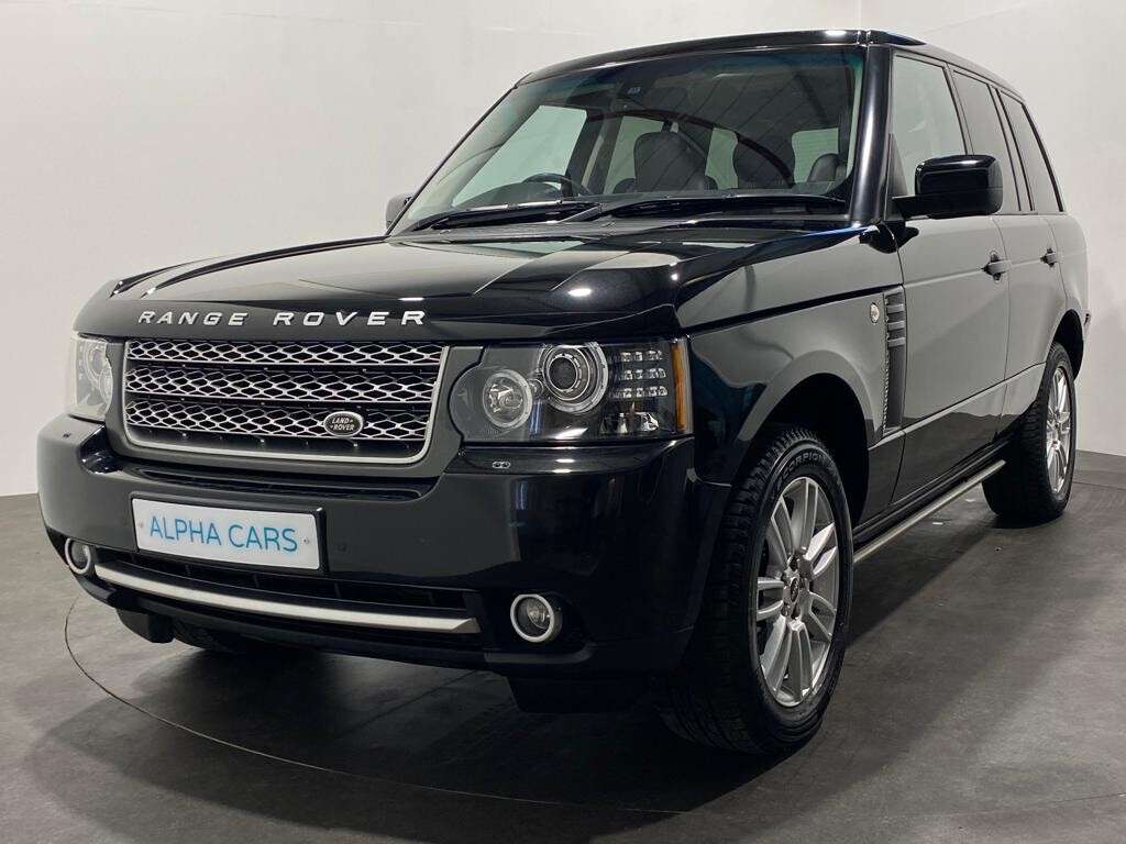 A 2009 LAND ROVER RANGE ROVER 3.6 TDV8 VOGUE 5d 271 BHP 2 Owners Complete Service Record A 2009 LAND ROVER RANGE ROVER 3.6 TDV8 VOGUE 5d 271 BHP 2 Owners Complete Service Record