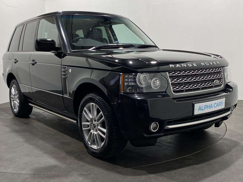 A 2009 LAND ROVER RANGE ROVER 3.6 TDV8 VOGUE 5d 271 BHP 2 Owners Complete Service Record A 2009 LAND ROVER RANGE ROVER 3.6 TDV8 VOGUE 5d 271 BHP 2 Owners Complete Service Record