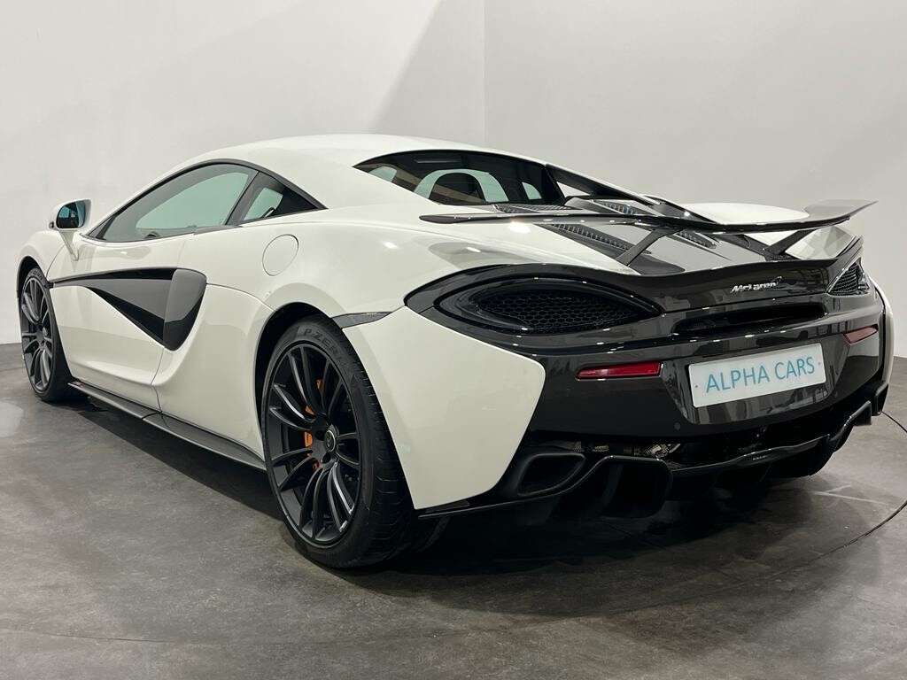 A 2016 MCLAREN 570S 3.8 V8 2d 562 BHP Serviced Within Mclaren A 2016 MCLAREN 570S 3.8 V8 2d 562 BHP Serviced Within Mclaren