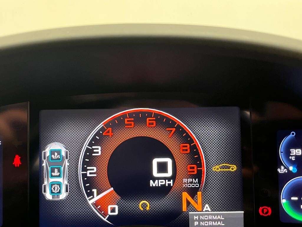 2016 MCLAREN 570S 2016 MCLAREN 570S