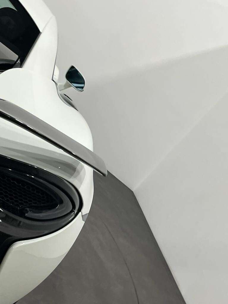 2016 MCLAREN 570S 2016 MCLAREN 570S