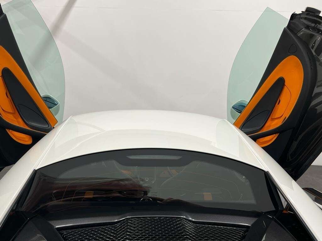 2016 MCLAREN 570S 2016 MCLAREN 570S