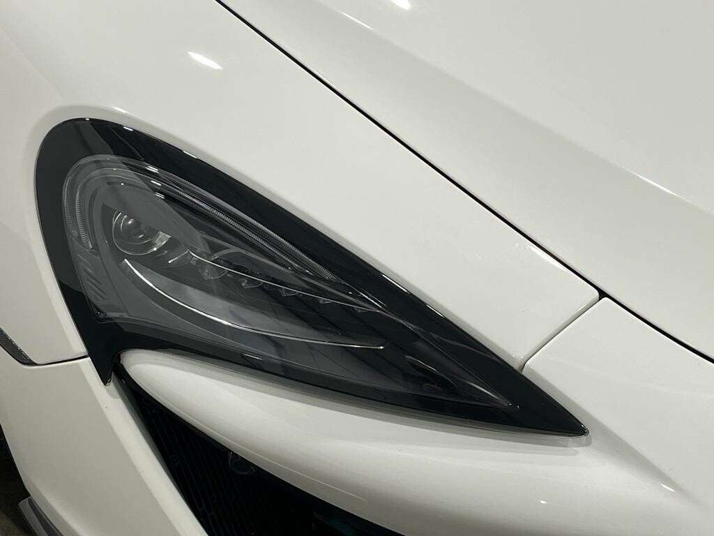 2016 MCLAREN 570S 2016 MCLAREN 570S