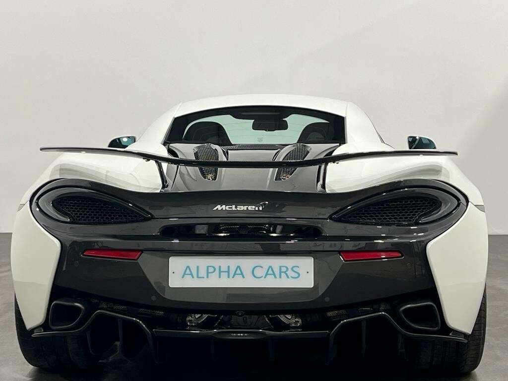 2016 MCLAREN 570S 2016 MCLAREN 570S