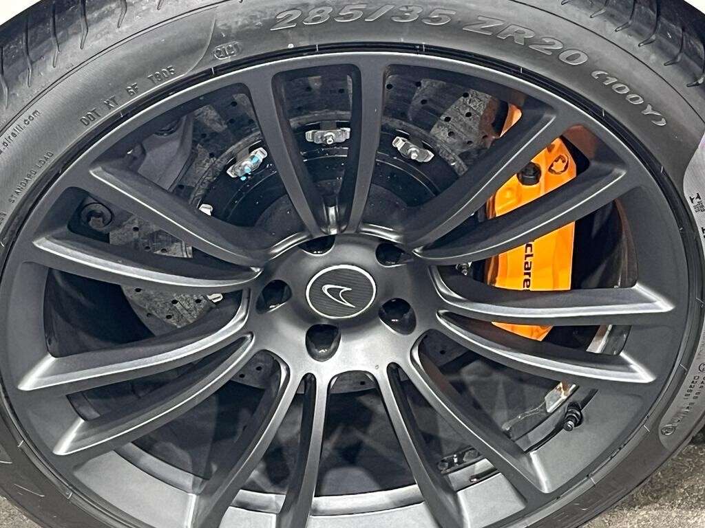 2016 MCLAREN 570S 2016 MCLAREN 570S