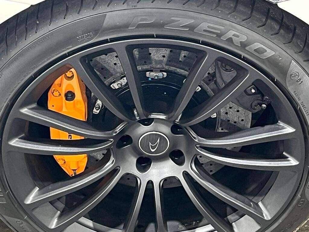 2016 MCLAREN 570S 2016 MCLAREN 570S