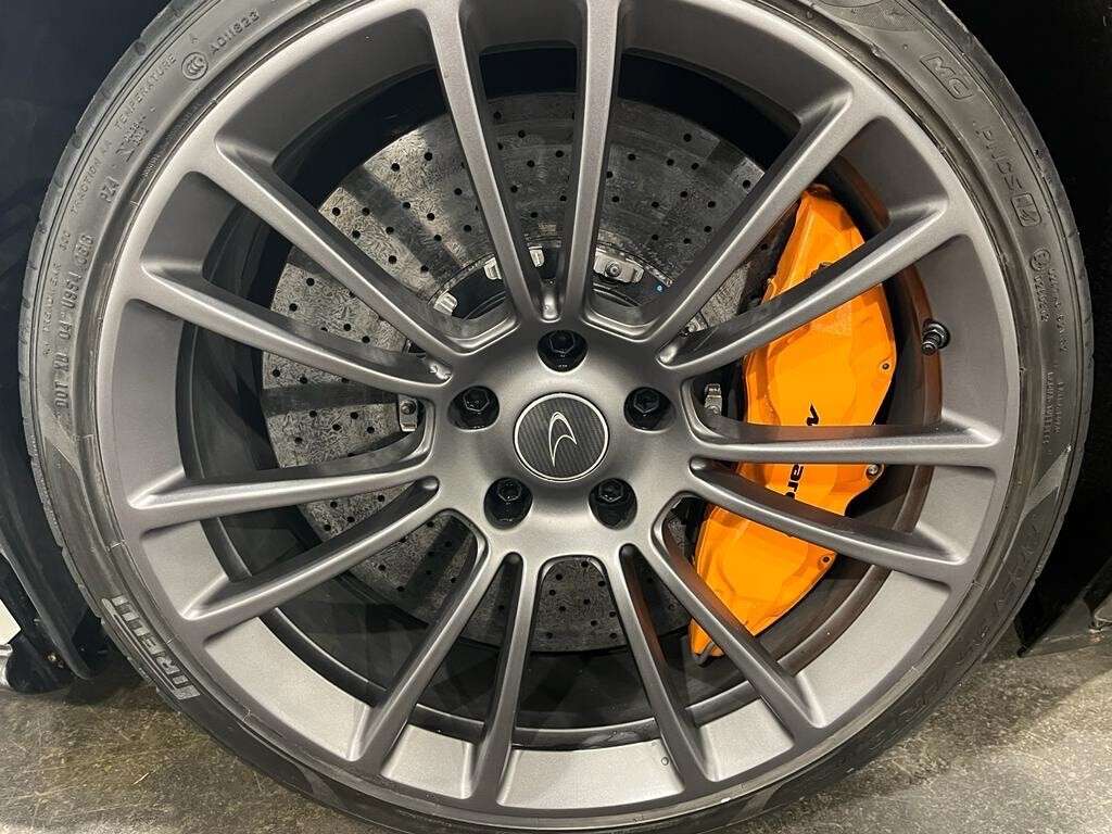 2016 MCLAREN 570S 2016 MCLAREN 570S