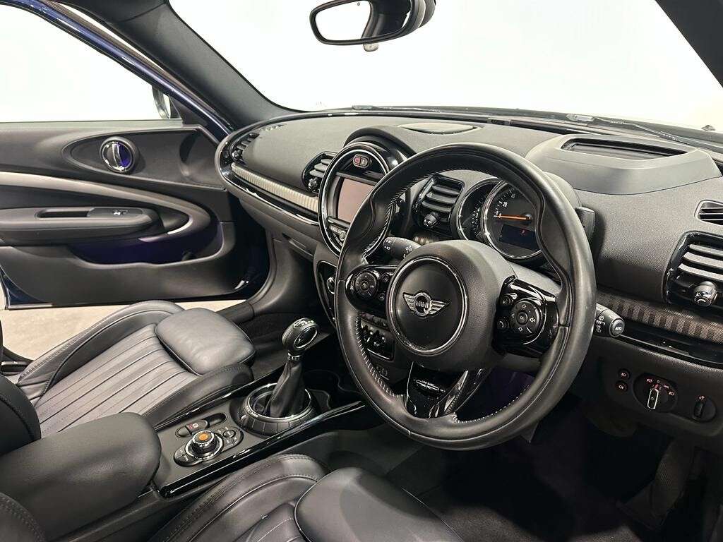 2015 MINI CLUBMAN 2015 MINI CLUBMAN