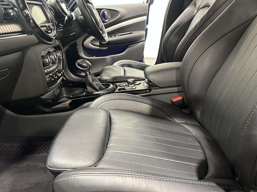 2015 MINI CLUBMAN 2015 MINI CLUBMAN