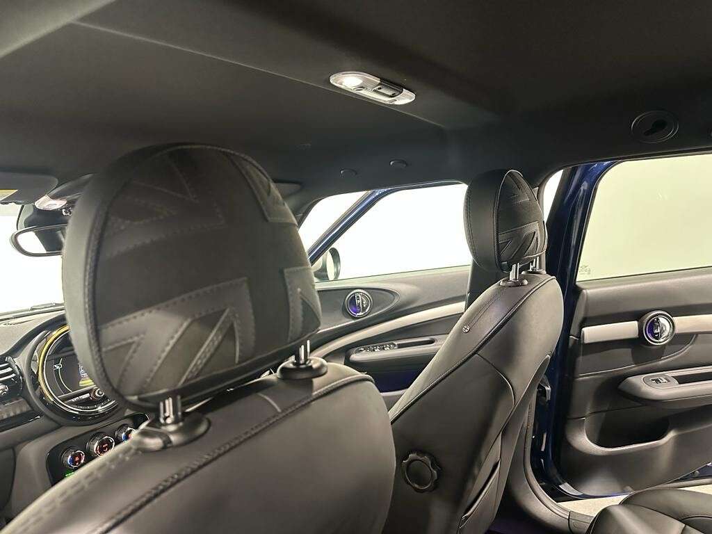 2015 MINI CLUBMAN 2015 MINI CLUBMAN