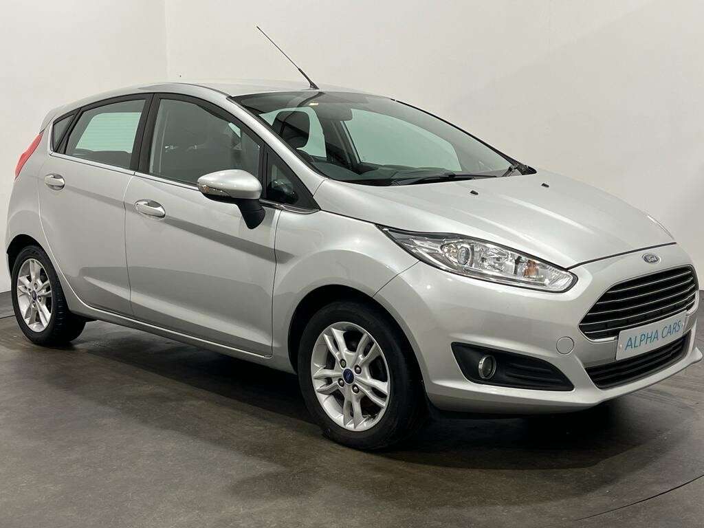 A 2016 FORD FIESTA 1.2 ZETEC 5d 81 BHP A 2016 FORD FIESTA 1.2 ZETEC 5d 81 BHP