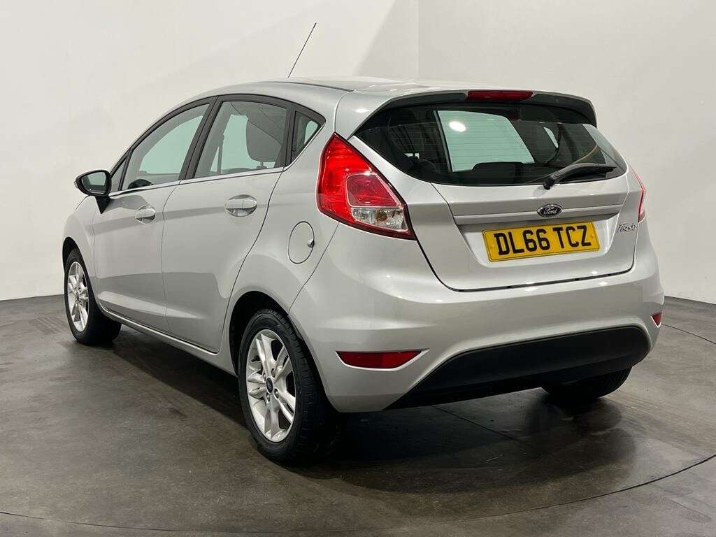 A 2016 FORD FIESTA 1.2 ZETEC 5d 81 BHP A 2016 FORD FIESTA 1.2 ZETEC 5d 81 BHP
