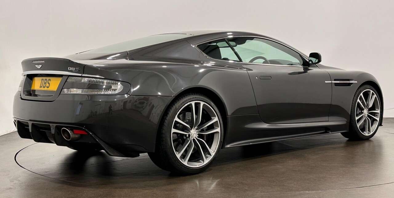 2009 ASTON MARTIN DBS 2009 ASTON MARTIN DBS