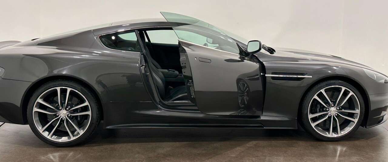 2009 ASTON MARTIN DBS 2009 ASTON MARTIN DBS