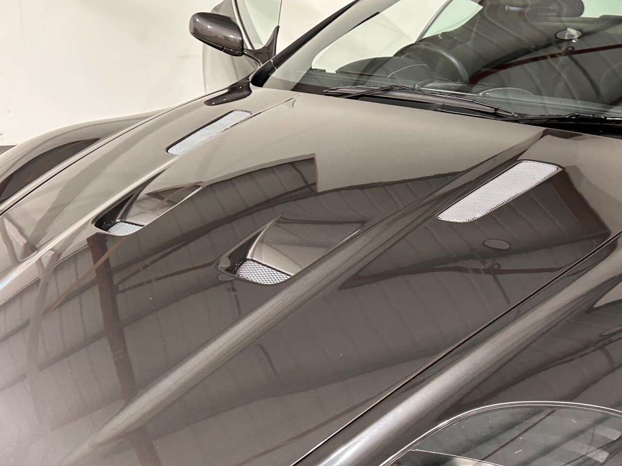 2009 ASTON MARTIN DBS 2009 ASTON MARTIN DBS