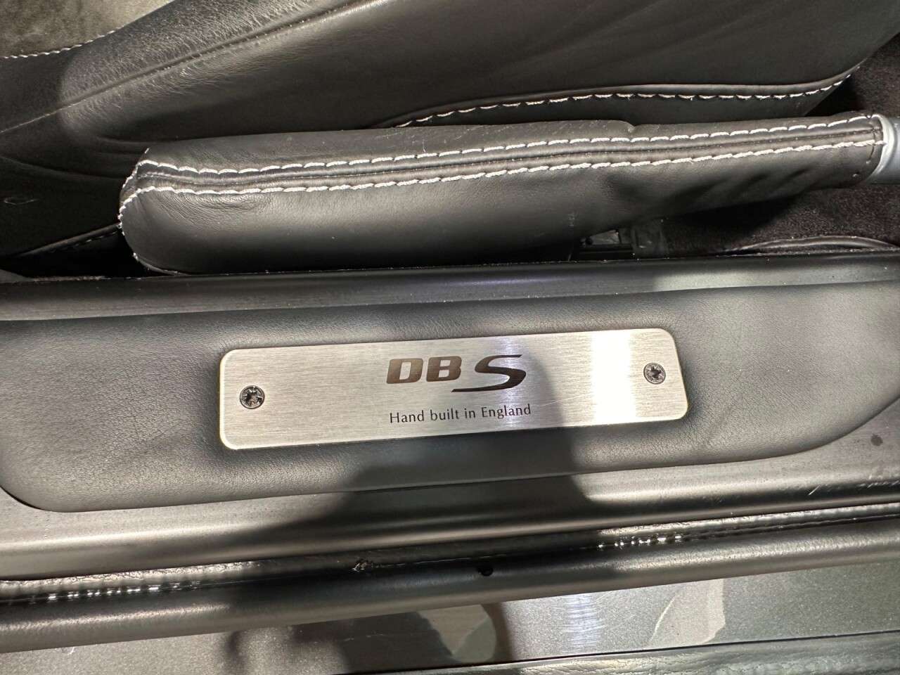 2009 ASTON MARTIN DBS 2009 ASTON MARTIN DBS