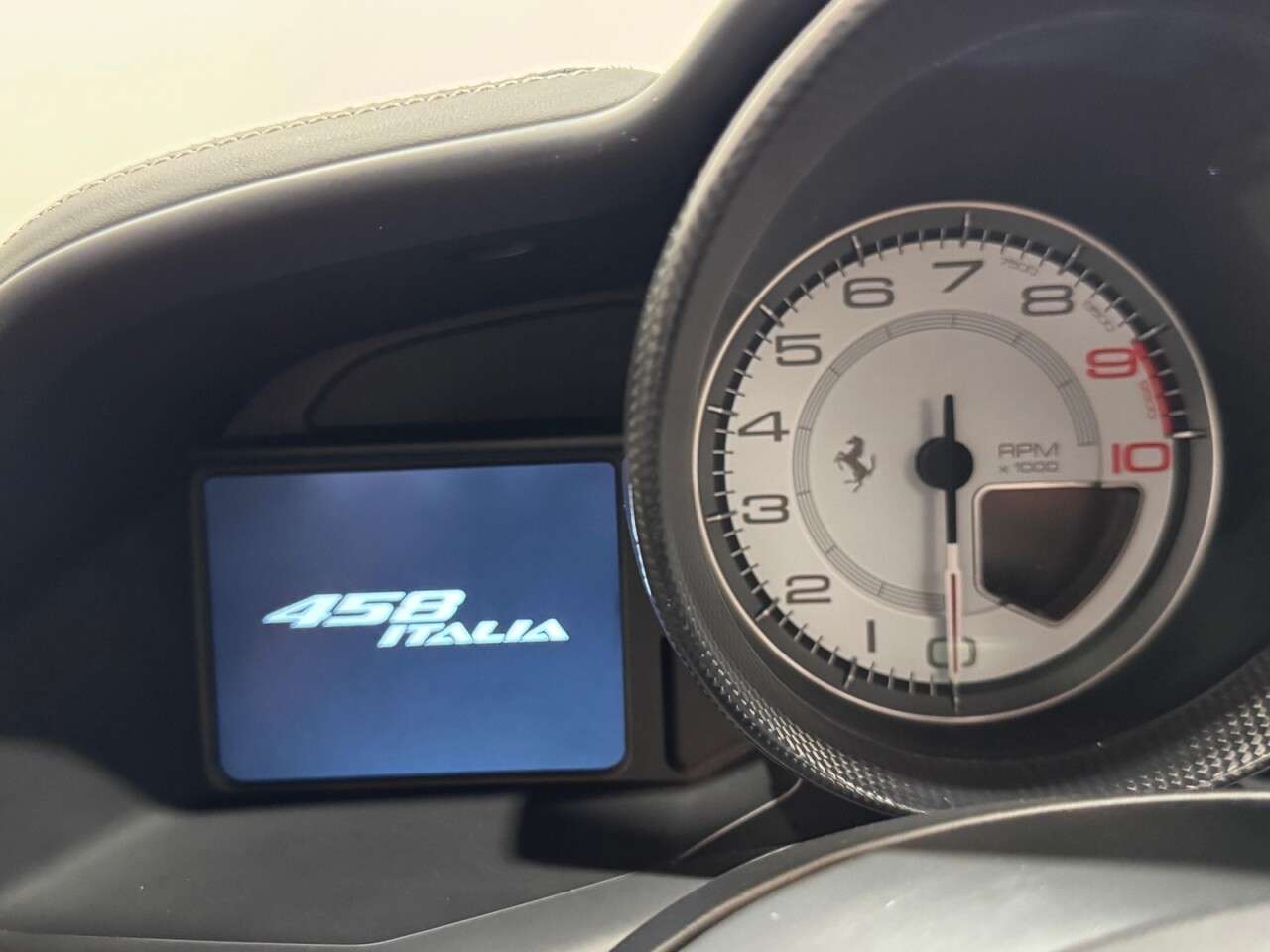 2011 FERRARI 458 ITALIA 2011 FERRARI 458 ITALIA