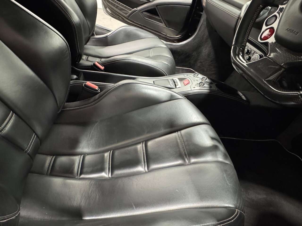 2011 FERRARI 458 ITALIA 2011 FERRARI 458 ITALIA