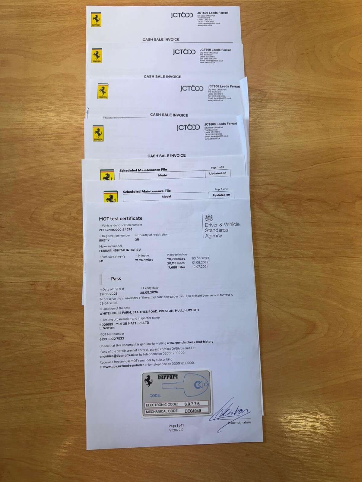 2011 FERRARI 458 ITALIA 2011 FERRARI 458 ITALIA