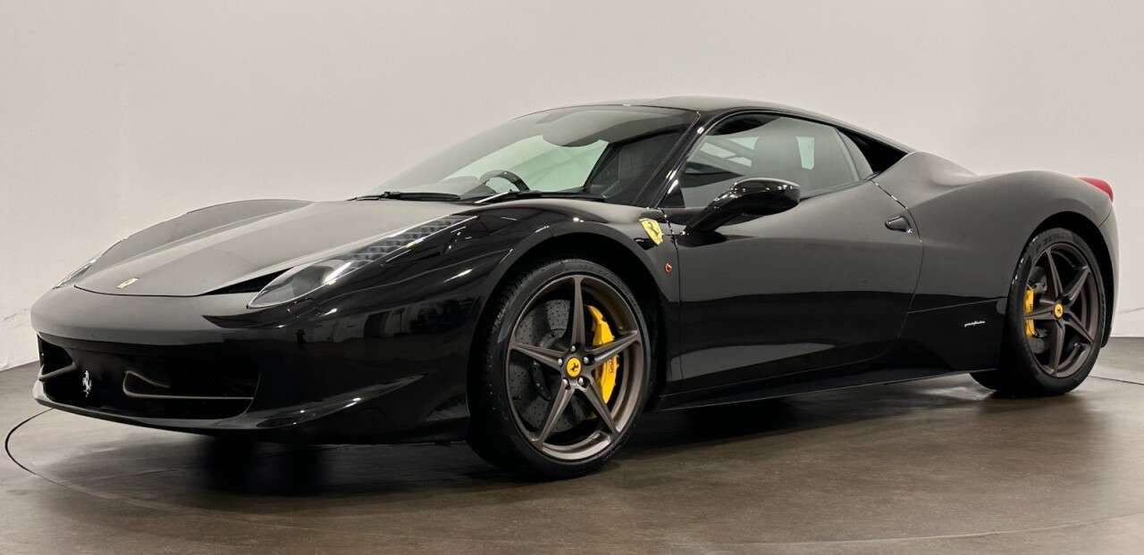 2011 FERRARI 458 ITALIA 2011 FERRARI 458 ITALIA