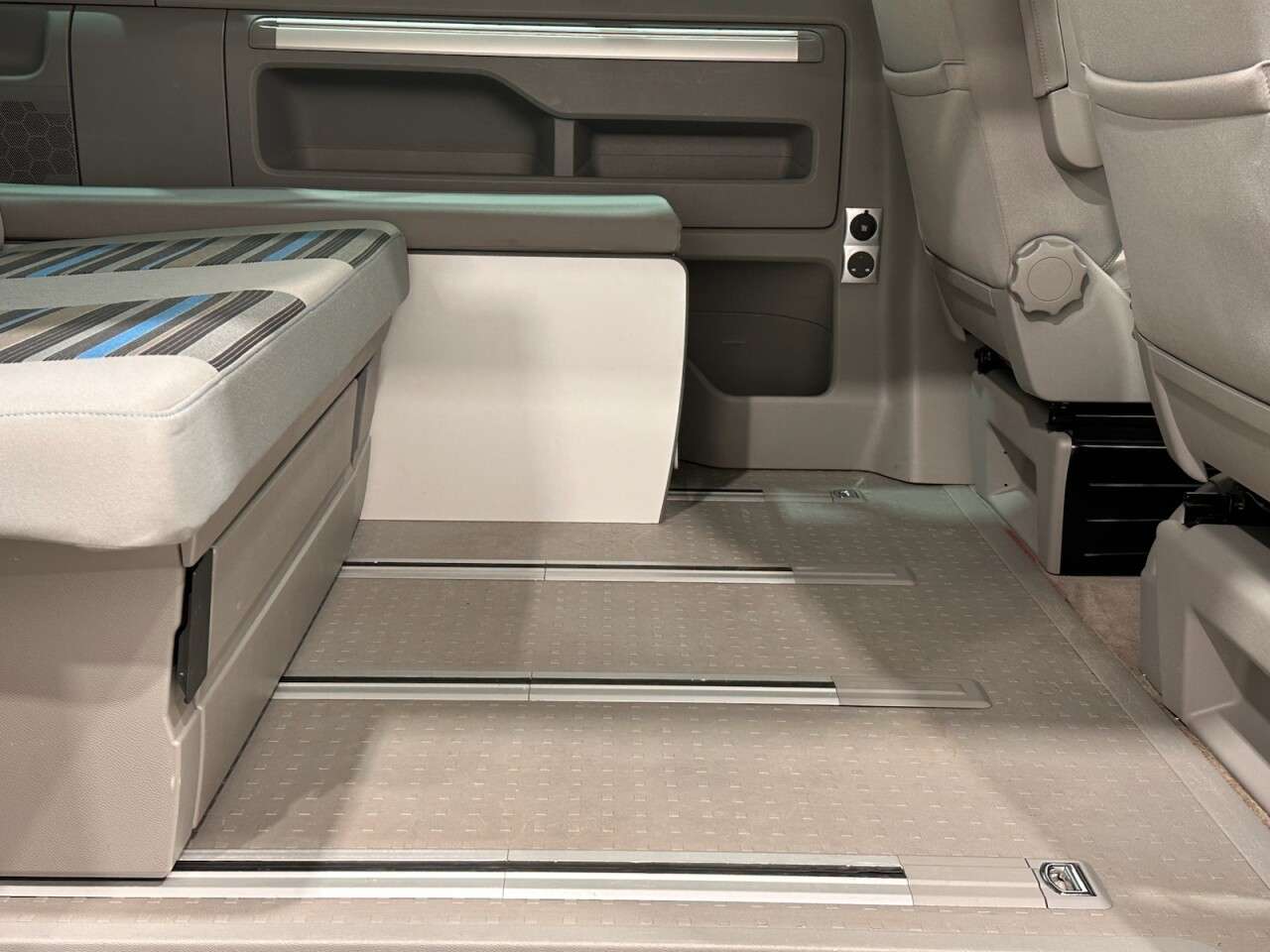 2015 VOLKSWAGEN CALIFORNIA 2015 VOLKSWAGEN CALIFORNIA